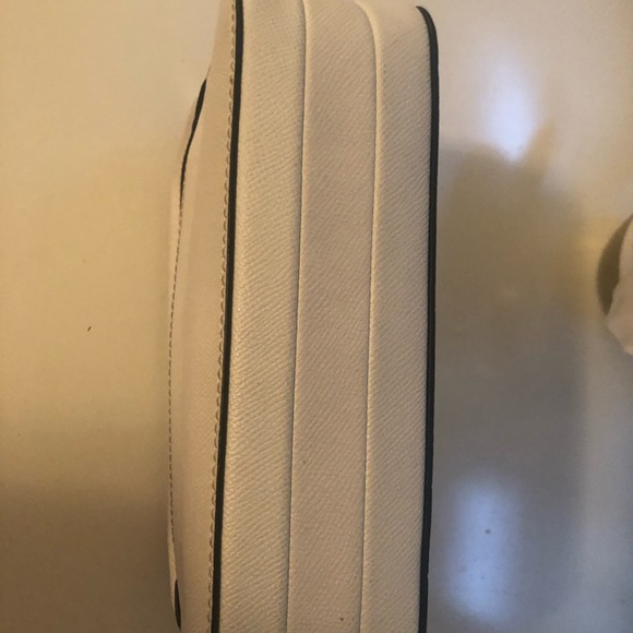 SOLDⓂ️ - Picture 8 of 13